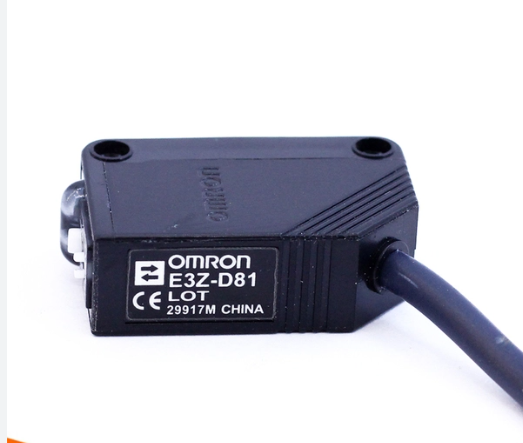 Cảm biến quang Omron E3Z‐D81‐2M