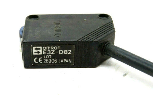 Cảm biến quang Omron E3Z‐D82‐2M