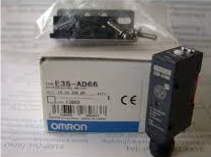 Cảm biến quang Omron E3S-AD66