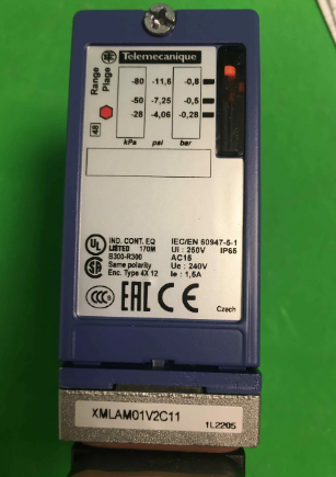 Cảm biến áp suất điện Schneider XMLAM01V2C11 